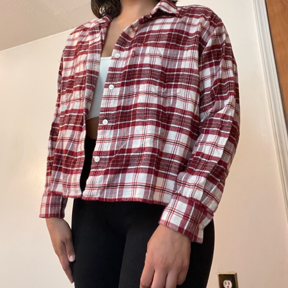 Levi’s Oversized Cropped Flannel